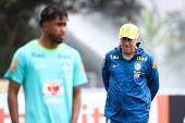 Segundo dia de treino da Seleção Brasileira no CT Joaquim Grava