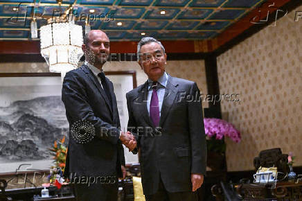 French government official visit China