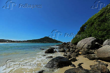 Vista da Praia de 4 Ilhas, em Bombinhas (SC)
