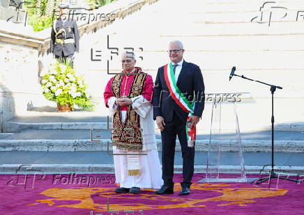 Pope Leo XIV receives the homage of the Mayor and the City of Rome