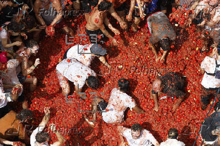 22.000 personas participan en la Tomatina de Buñol