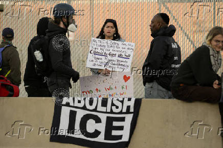 Protests continue against federal immigration action in Broadview