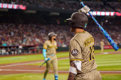 MLB: San Diego Padres at Arizona Diamondbacks