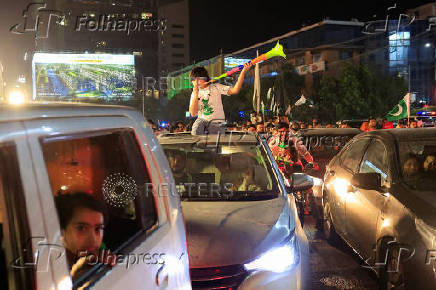 People attend Pakistan's Independence Day celebration in Lahore