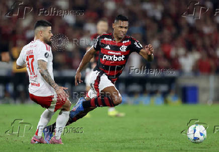 Copa Libertadores - Round of 16 - First Leg - Flamengo v Internacional