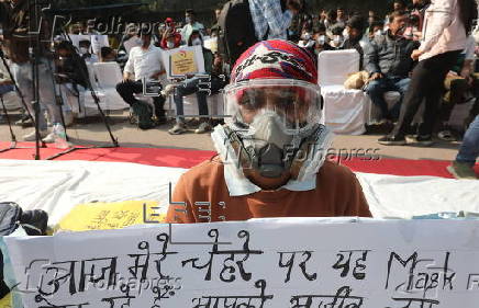 Protest against toxic air pollution in Delhi