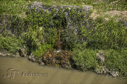 Córrego do Vidoca, na zona leste da cidade de São José dos Campos (SP)