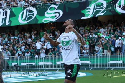 Campeonato brasileiro série b partida entre o coritiba contra o operário