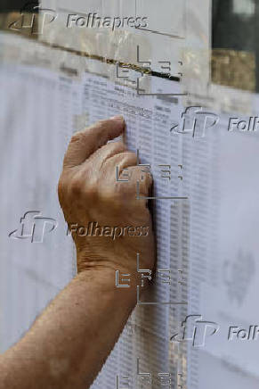 Poca afluencia de personas y una votación 