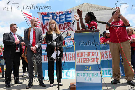 FILE PHOTO: U.S. Supreme Court hears U.S. President Trump's bid to enforce birthright citizenship order, in Washington
