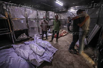 Mourning the dead at Al Shifa hospital