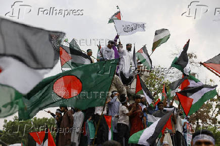 Muslims take part in March for Gaza rally in Dhaka