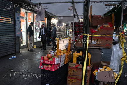 1 homem morto e outros 2 feridos em tiroteio e corte na Avenida Westchester e na Avenida Southern, dentro dos limites do distrito 41, no bairro de Longwood, no Bronx, cidade de Nova York