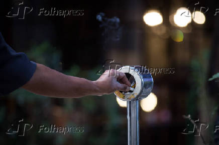 Cigarros estão entre os produtos que podem ser alvo do imposto seletivo