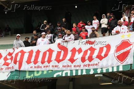 Campeonato brasileiro série b partida entre o coritiba contra o vila nova
