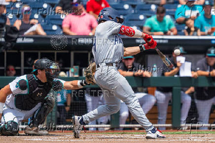 NCAA Baseball: College World Series-Arizona v Coastal Carolina