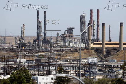 Oil prices fall after Israel agrees to Iran ceasefire