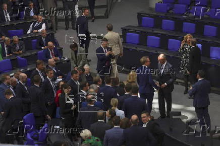 German Chancellor Merz and cabinet members sworn into office at Bundestag