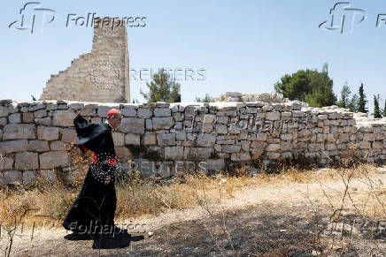 Church leaders and diplomatic envoy visit the town of Taybeh