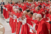 Mass to mourn Pope Francis held at St. Peter's Basilica