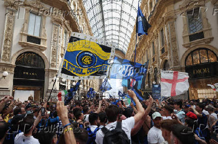Champions League - Final - Inter Milan fans gather in Milan