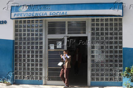 Movimentação em agência do INSS na Sul de São Paulo