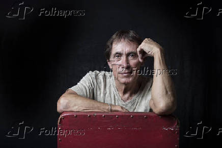 Retrato do cantor e compositor Odair José