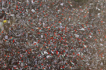 Muslims take part in March for Gaza rally in Dhaka