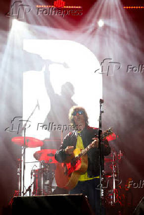 Richard aschroft se apresenta no blues and rock