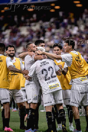 Partida entre Fortaleza e Santos pelo Campeonato Brasileiro