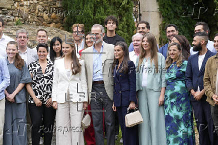 La princesa Sofía y la infanta Leonor visitan Fundación Nando y Elsa Peretti
