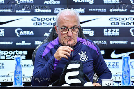 Corinthians apresenta Dorival Junior