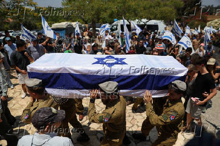 Funeral of Israeli soldier Staff sergeant Yoav Raver, in Sde Warburg
