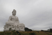 Estátua de buda em Ibiraçu (ES)