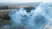 Incêndio atinge mata na região de Perus, na zona norte de São Paulo 