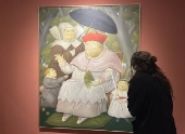 Un papa de Botero, sorpresa casual de una gran feria de arte de EEUU tras la fumata blanca