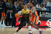 La Laguna Tenerife vs Valencia Basket
