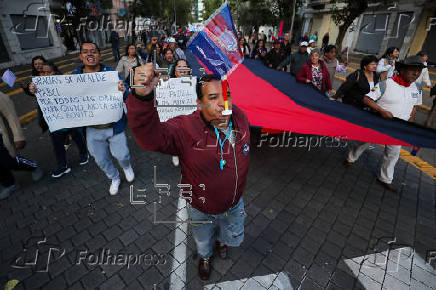 Simpatizantes muestran apoyo al alcalde de Quito, Pabel Muñoz
