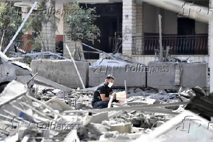 Israel carries out renewed airstrikes on southern Beirut neighborhood
