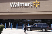 Walmart warns of price hikes amid tariffs