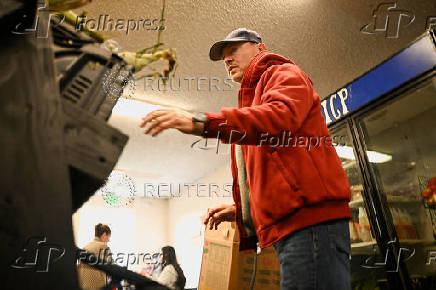 Food pantry is busy, weeks into the continuing U.S. government shutdown, in Denver