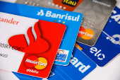 Cartões de crétido de diversos bancos e bandeiras