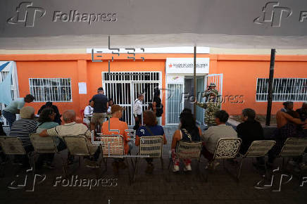 Venezolanos salen a votar en una segunda consulta para elegir proyectos de comunidades