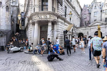 Universal Epic Universe new park opening in Florida