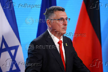 German Foreign Minister Johann Wadephul and Israeli Foreign Minister Gideon Saar attend a press conference in Berlin