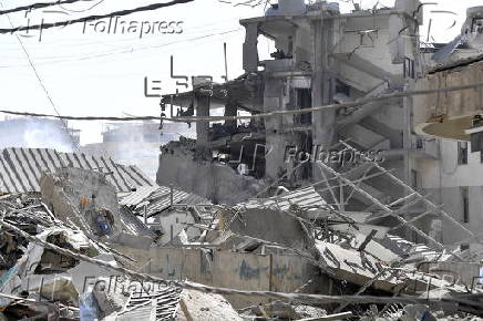 Israel carries out renewed airstrikes on southern Beirut neighborhood