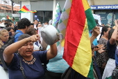 Ente electoral de Bolivia definirá a habilitados a elecciones, mientras bloqueos persisten