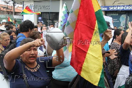 Ente electoral de Bolivia definirá a habilitados a elecciones, mientras bloqueos persisten