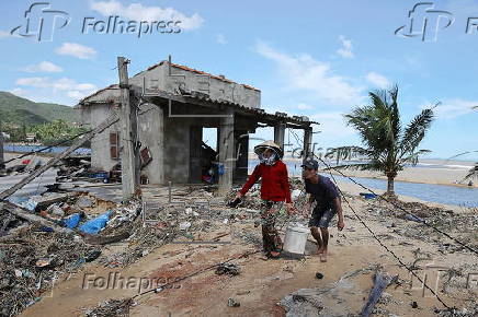 Several dead as Typhoon Kalmaegi batters central Vietnam
