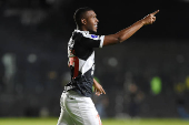 Partida entre Vasco e Melgar pela Copa Sul-Americana 2025.